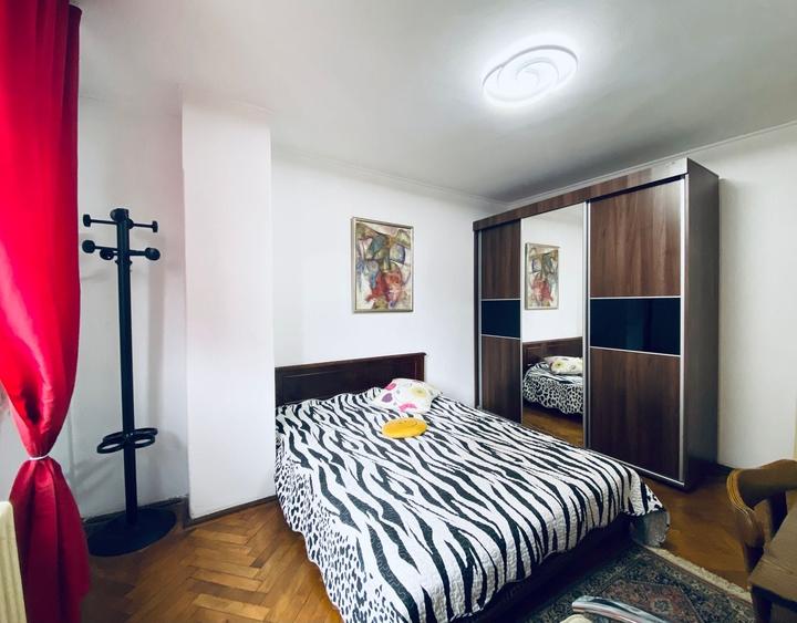 Apartament cu 2 camere semidecomandat în Cișmigiu