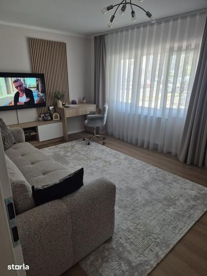 Apartament cu 3 camere în Cantemir