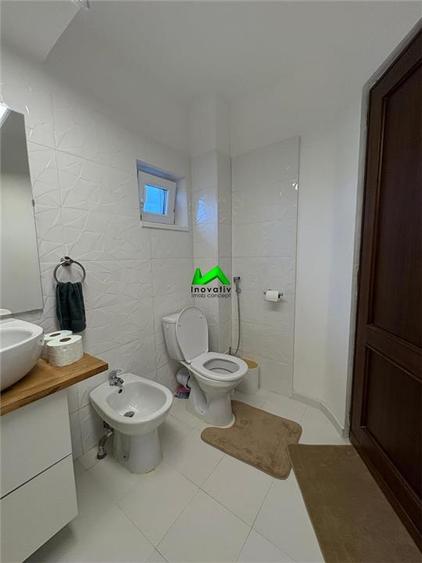 Apartament cu 3 camere decomandat în Turnișor