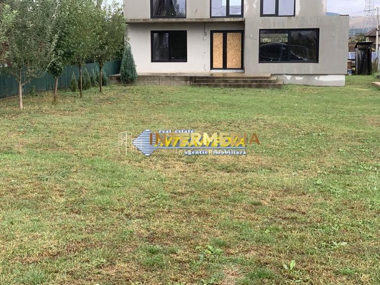 Casă individuală cu 4 camere cu Teren 670 Mp în Ampoi 3