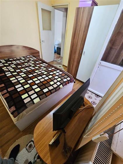 Apartament cu 2 camere semidecomandat în Hipodrom