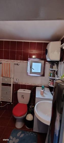 Casă cu 4 camere în Cucorăni