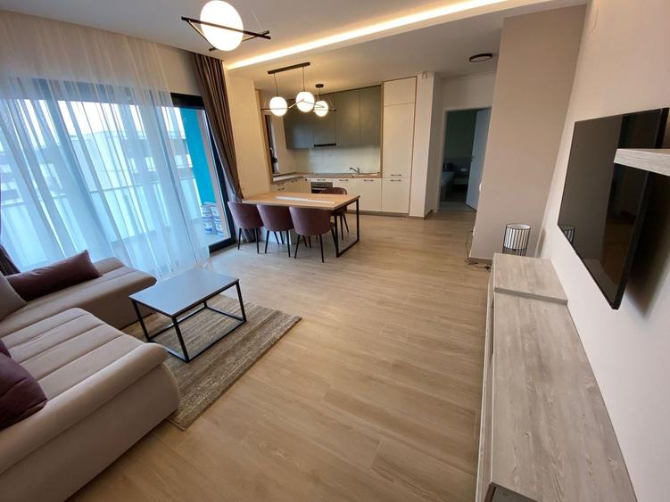 Apartament cu 3 camere decomandat în Nord