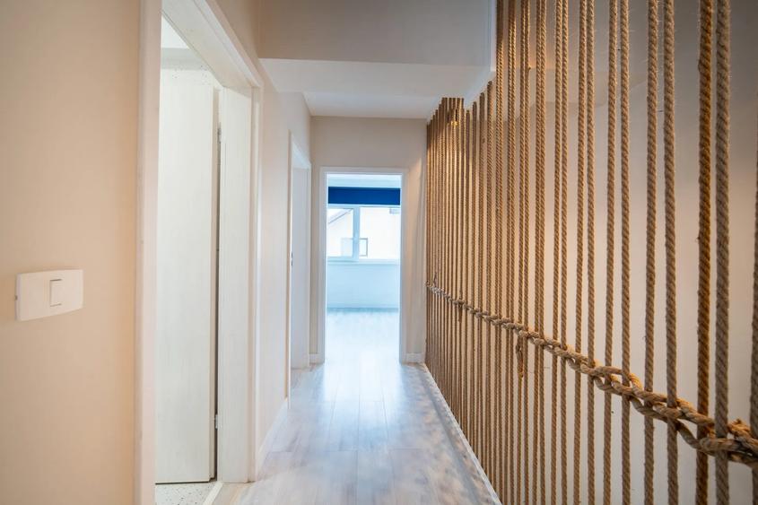 Casă individuală cu 4 camere cu Teren 100 Mp în Tunari