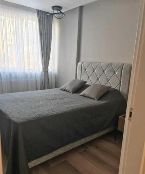 Apartament cu 2 camere, mobilat în Universitate