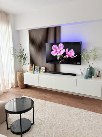 Apartament cu 3 camere semidecomandat în Berceni