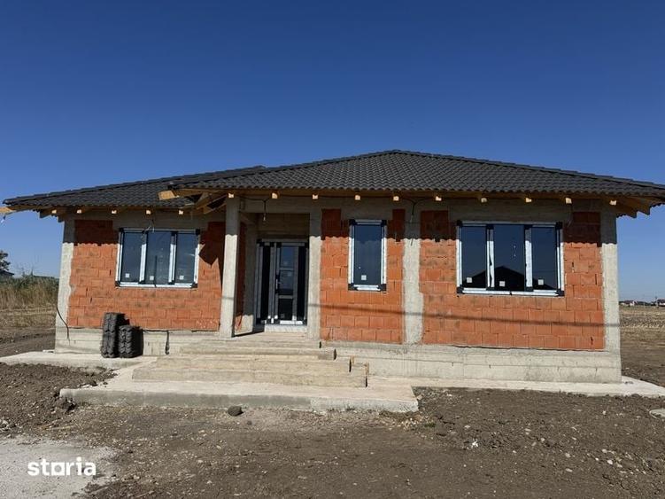 Casă cu 3 camere cu Teren 100 Mp în Sântandrei
