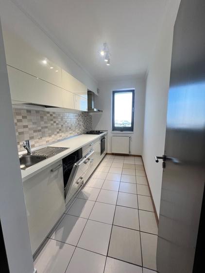 Apartament cu 2 camere decomandat în Berceni