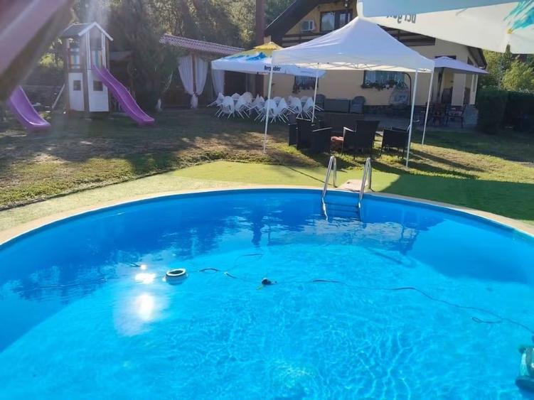Casă individuală cu 5 camere cu Canalizare în Meseșenii de Jos