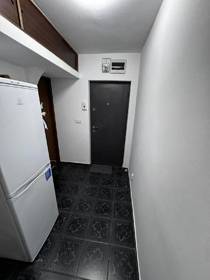 Apartament cu 2 camere semidecomandat în Gară