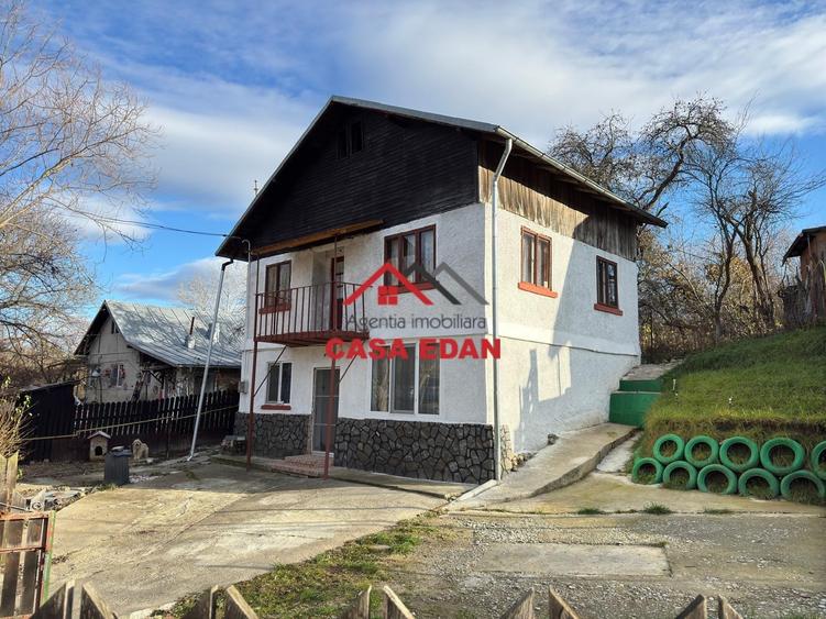 Casă individuală cu 4 camere cu Teren 263 Mp în Câmpina