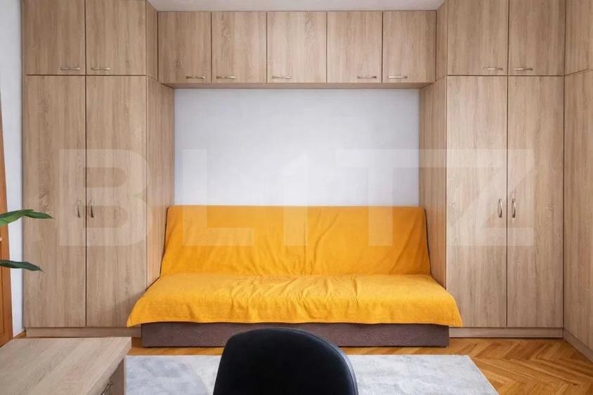 Apartament 3 camere, decomandat, zona UMF - 4