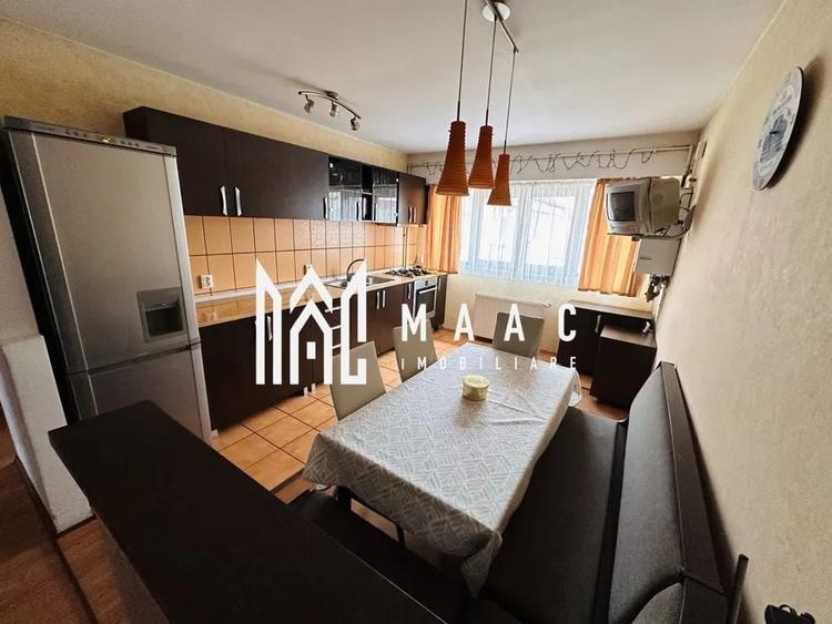 Apartament cu 3 camere decomandat, mobilat în Vasile Aaron