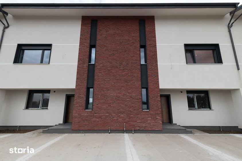 Teren de 8540 mp, în Rahova
