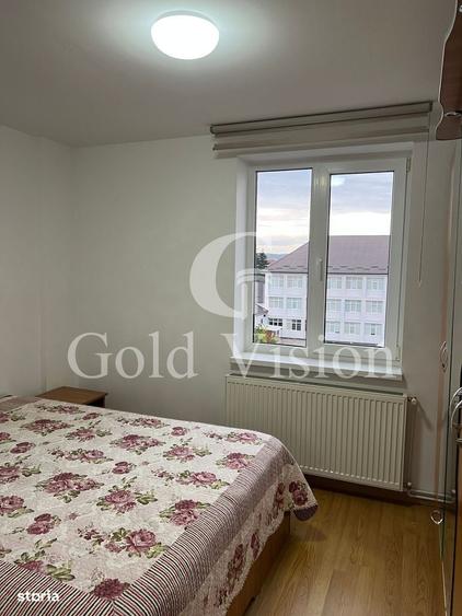 Apartament cu 4 camere decomandat în Central