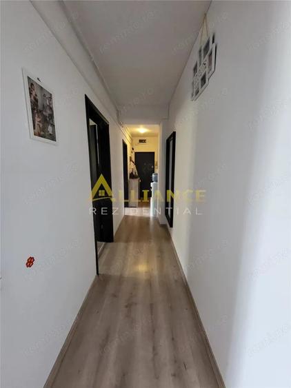 Apartament cu 3 camere în Brâncoveanu