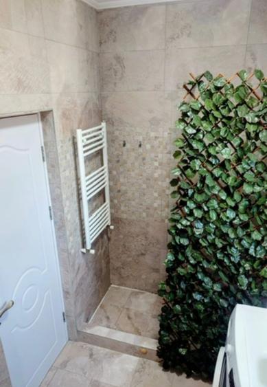 Apartament cu 2 camere decomandat în Mamaia-Sat
