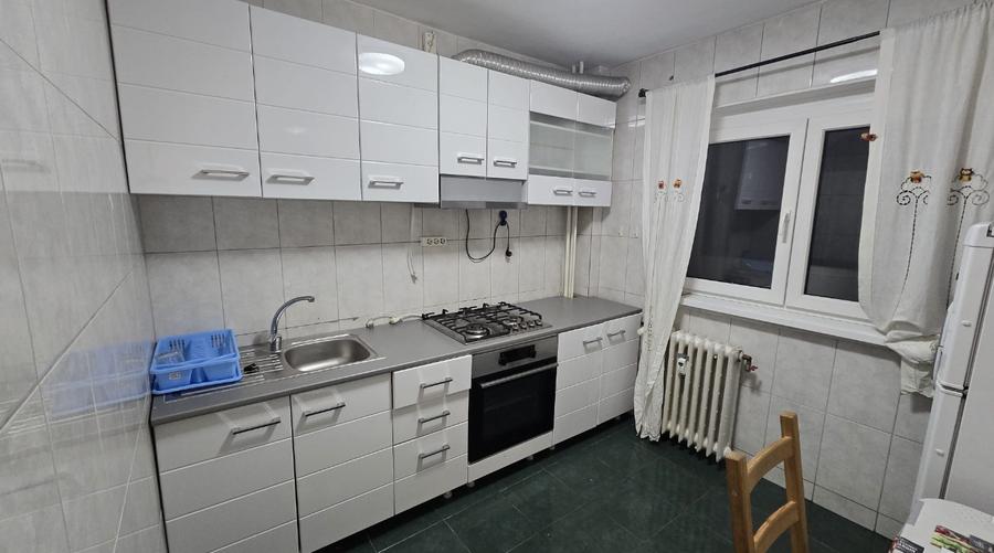 Apartament cu 2 camere decomandat în Tineretului