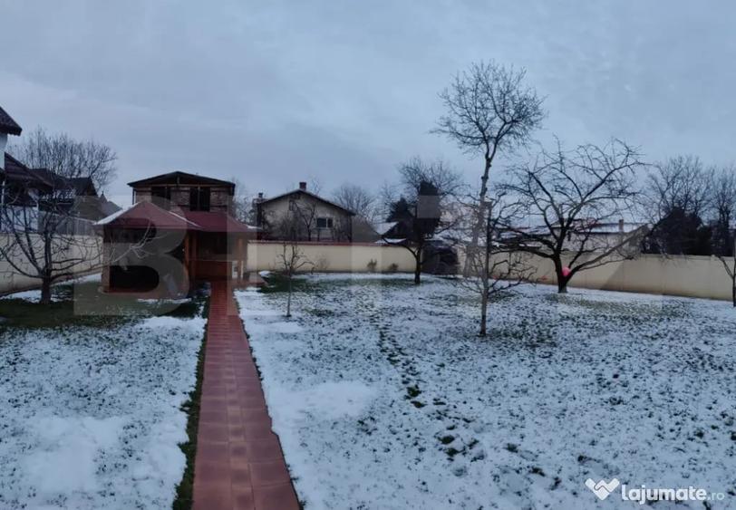 Casă cu 6 camere cu Teren 1178 Mp în Cetate