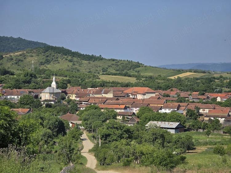 Casă cu 5 camere cu Teren 608 Mp în Gârbovăț