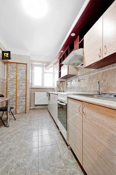 Apartament cu 3 camere decomandat în Siderurgiștilor