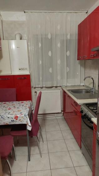 Apartament cu 2 camere semidecomandat în Ultracentral