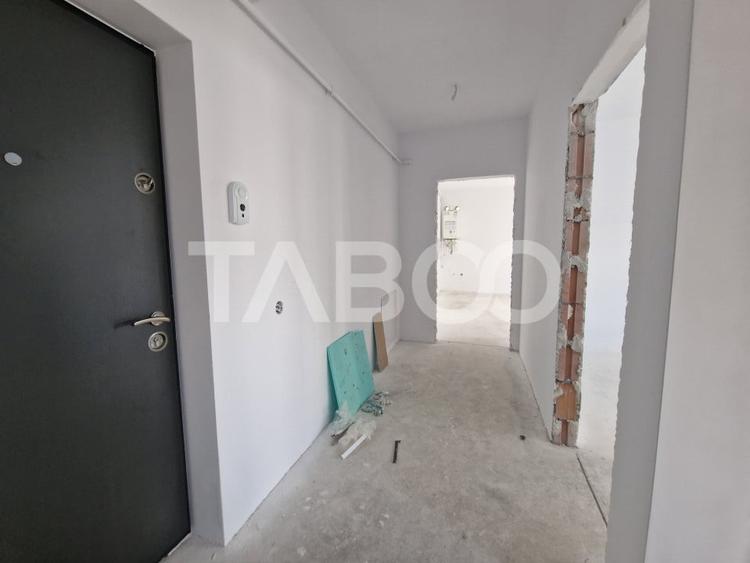 Apartament cu 3 camere decomandat, mobilat în Mihai Viteazul