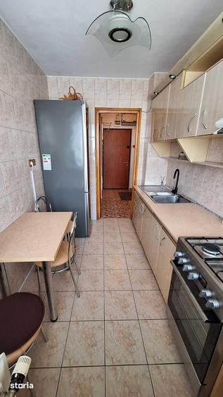 Apartament cu 2 camere decomandat, mobilat în Centrul Civic