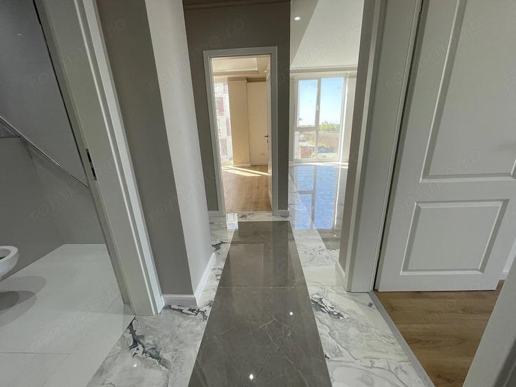 Apartament cu 3 camere decomandat în Torontalului
