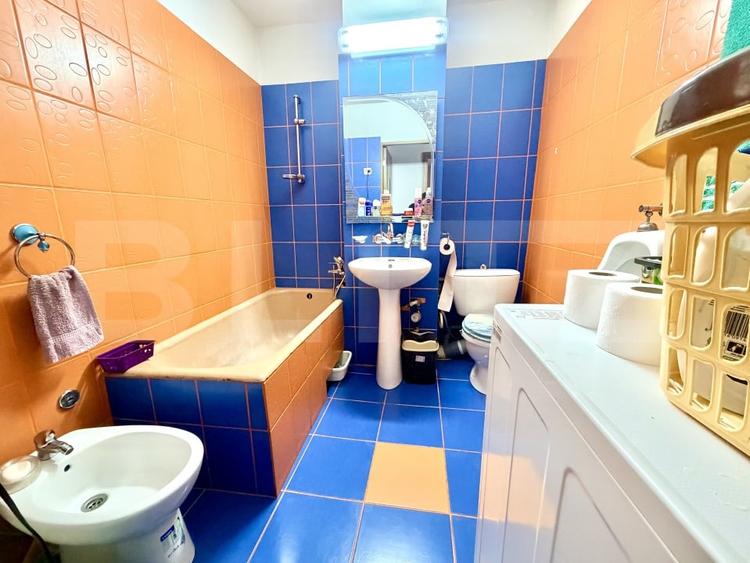 Apartament cu 3 camere decomandat, mobilat în Cugir