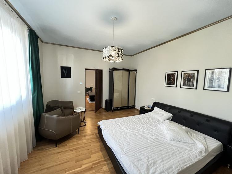 Apartament cu 2 camere nedecomandat, mobilat în Central