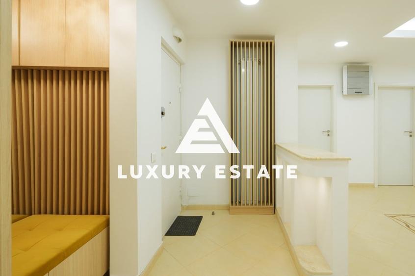 Apartament cu 4 camere decomandat în Dacia