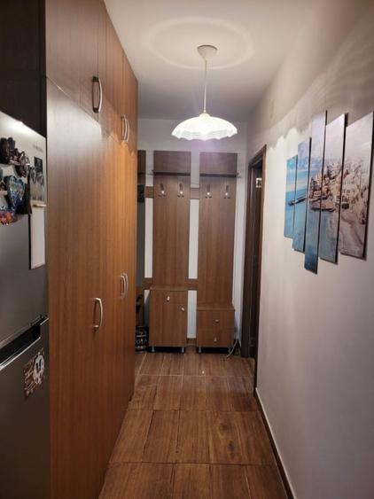 Apartament cu 2 camere decomandat, mobilat în Drumul Taberei