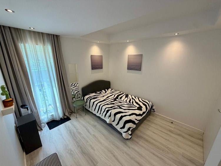 Apartament cu 3 camere semidecomandat în Ștefăneștii de Jos