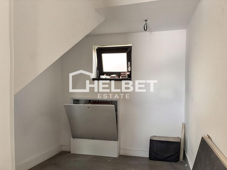 Duplex cu 4 camere cu Canalizare în Central