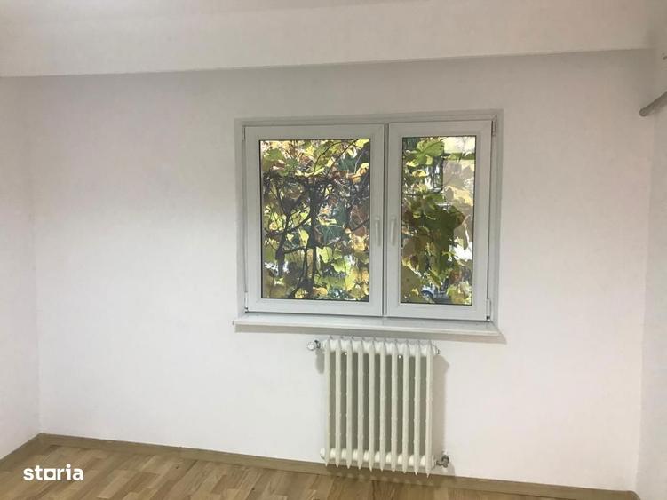 Apartament cu 4 camere decomandat în Zorilor