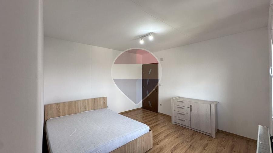 Apartament cu 3 camere în Soarelui