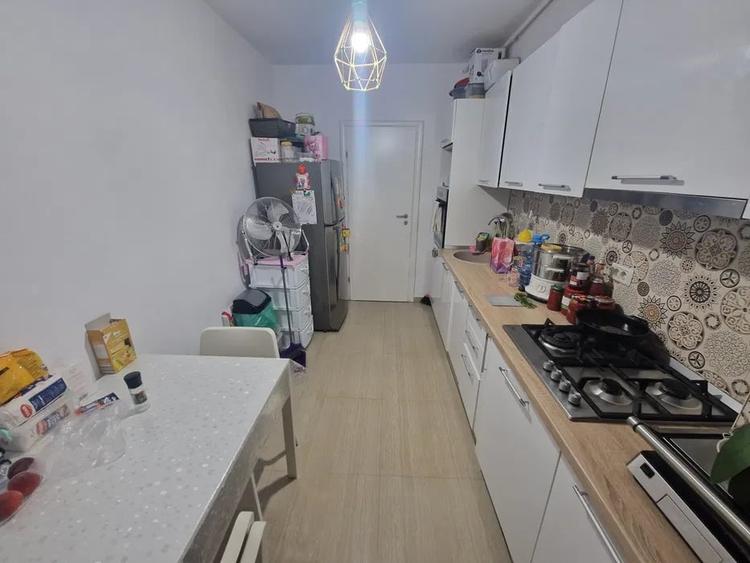 Apartament cu 2 camere decomandat, mobilat în Dobroești