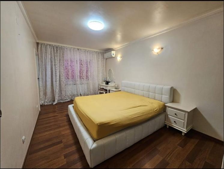 Casă individuală cu 4 camere cu Canalizare în Voluntari