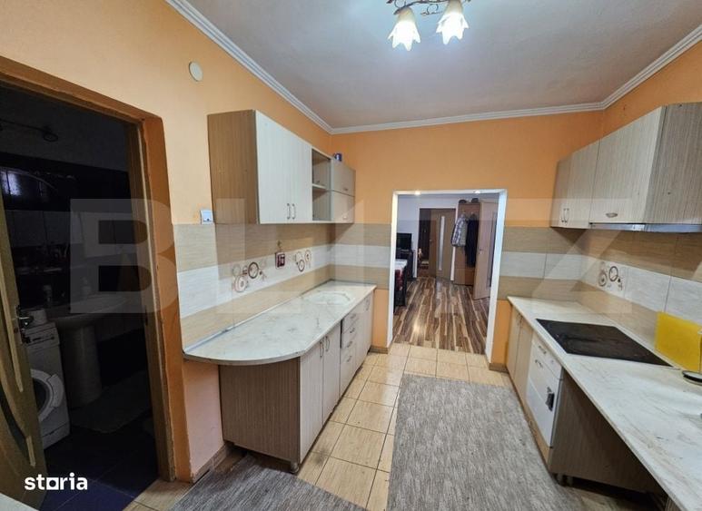 Casă cu 4 camere cu Teren 2046 Mp în Central