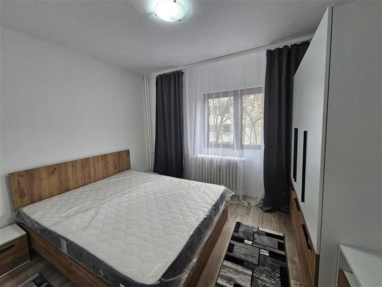 Apartament cu 2 camere semidecomandat, mobilat în Berceni