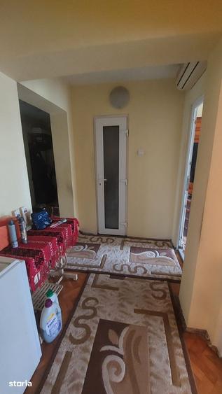Apartament cu 3 camere în Funcționarilor
