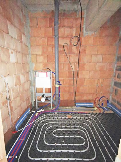 Apartament cu 3 camere decomandat în Străulești