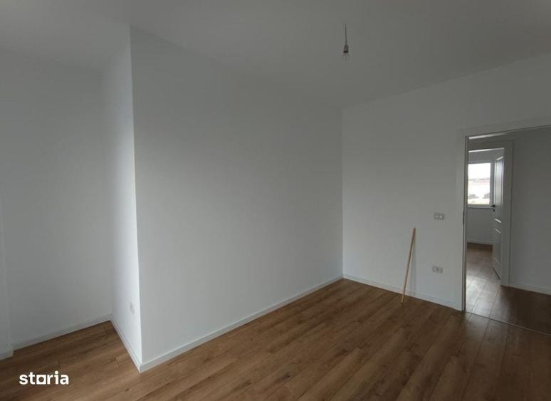 Casă cu 4 camere cu Teren 400 Mp în Valea Lupului