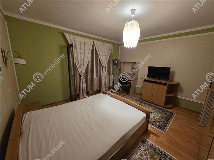 Apartament cu 3 camere decomandat, mobilat în Tilișca