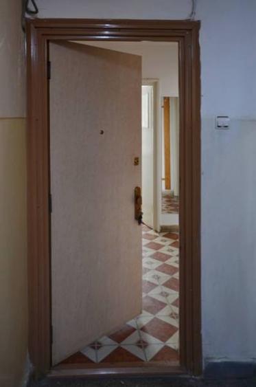 Apartament cu 3 camere semidecomandat, mobilat în Obor