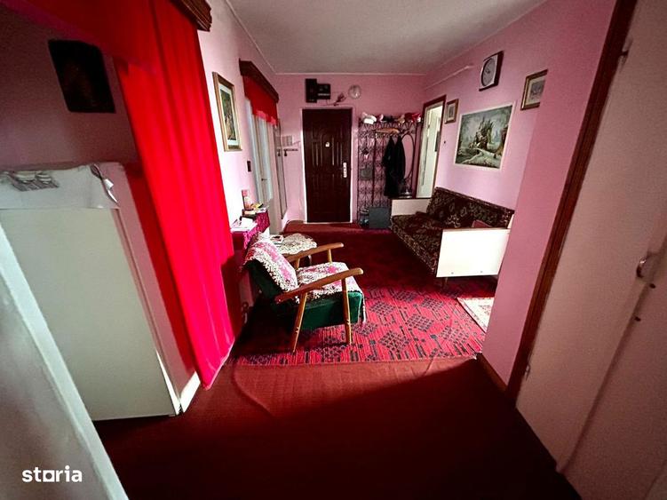 Apartament cu 3 camere decomandat în Central