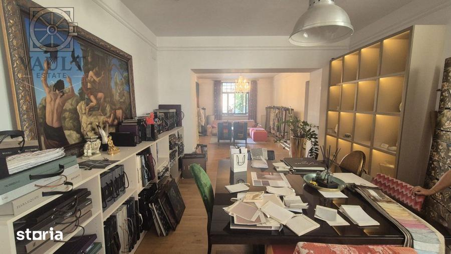 Apartament cu 5 camere decomandat în Moșilor