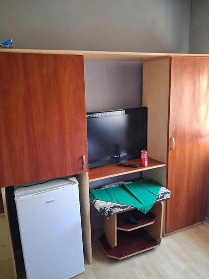 Garsonieră decomandată în UTA