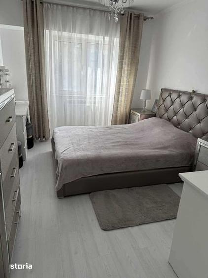 Apartament cu 4 camere în Păcurari